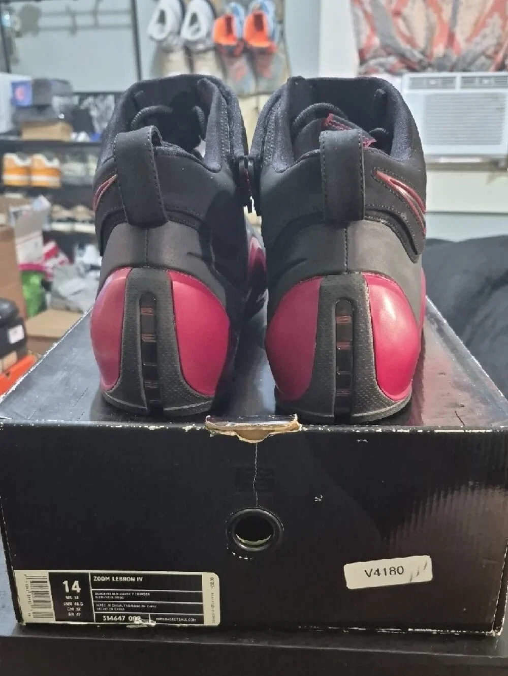 Nike Zoom LeBron 4 'Black Crimson' (2007) Mens 14 EUC W/OG BOX